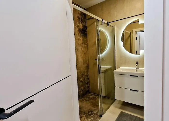 Luxury In 15 Tobaco Park&atlas Arena Lejlighed *